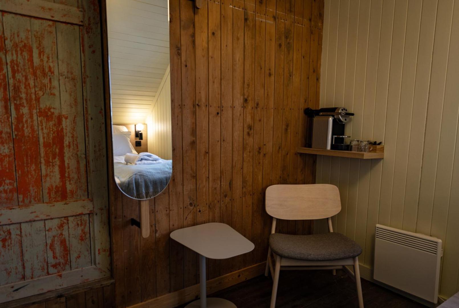Skata Boutique Hotel Henningsvær Exterior foto